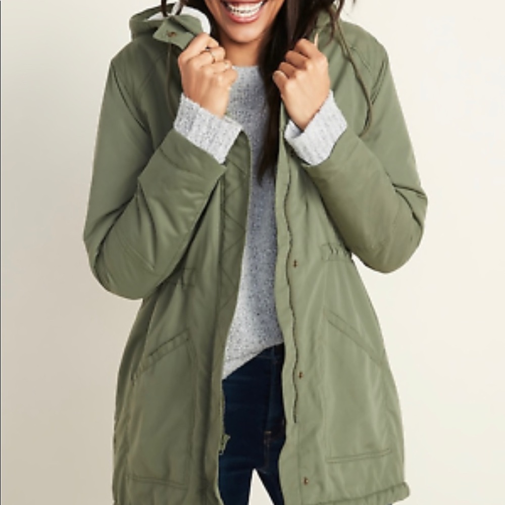 Water-Resistant Hooded Faux-Fur-Lined Parka
